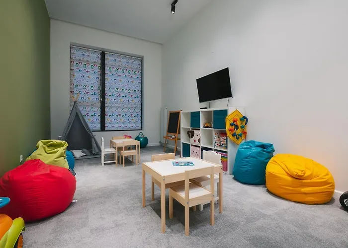 Mountain View * 戈韦达尔齐